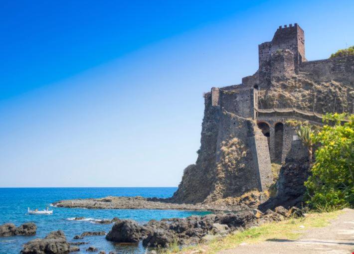 La Petite Maison Aci Castello Esterno foto
