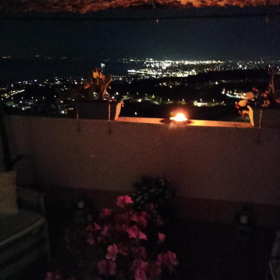 La Petite Maison Aci Castello Esterno foto