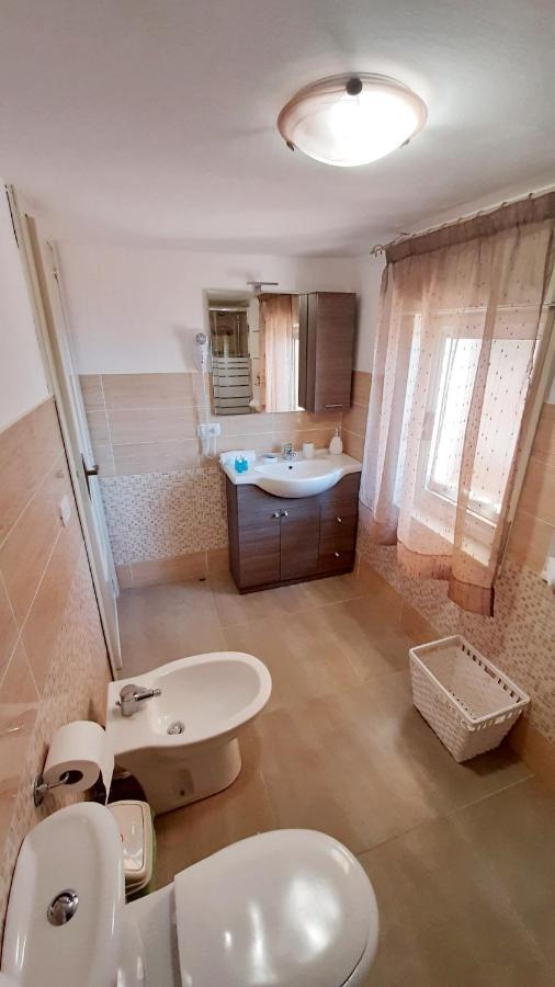 La Petite Maison Aci Castello Esterno foto